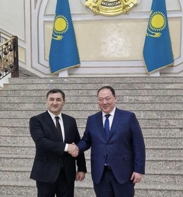 On February 26, 2025, Ambassador Aghalar Atamoglanov met with Deputy Minister of Foreign Affairs of the Republic of Kazakhstan Ermukhambet Konuspayev. Xeber basligi